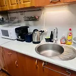 1Bd Apartment Near Lions\' Bridge + Desk